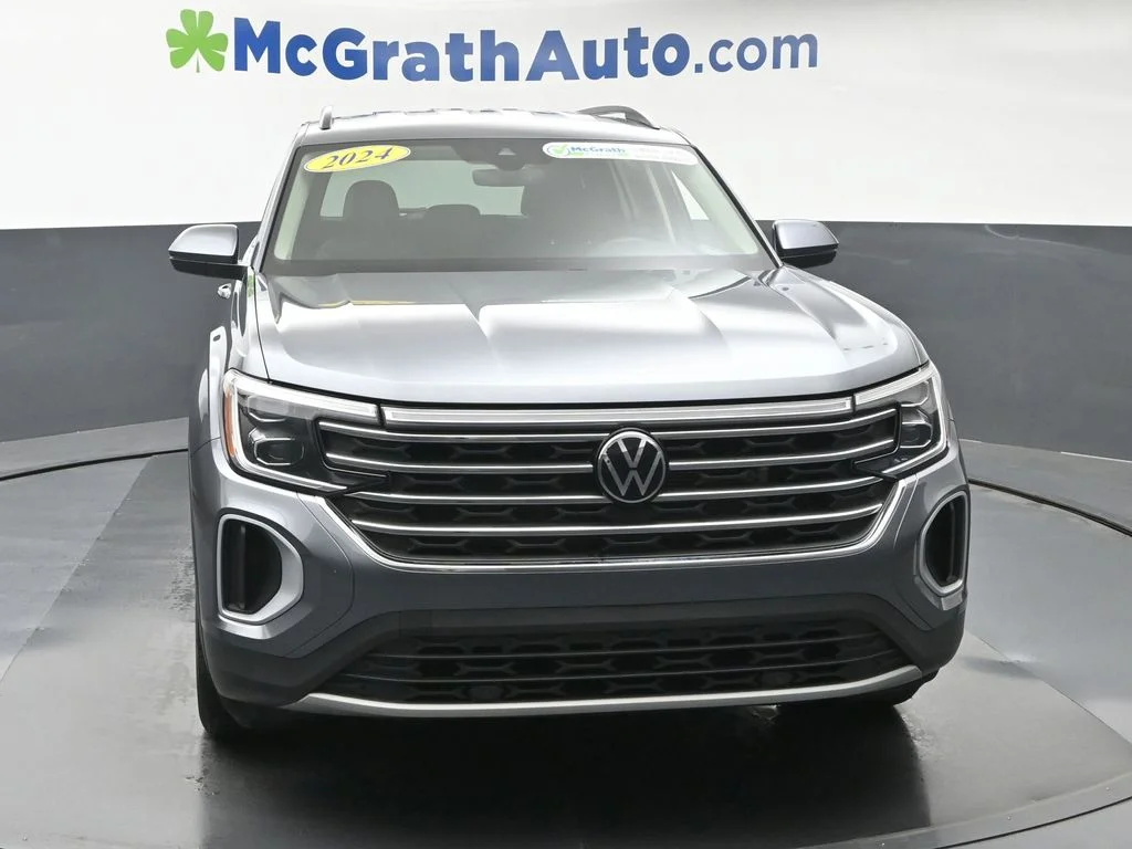 Certified Used 2024 Gray Volkswagen 2.0T SE image 5