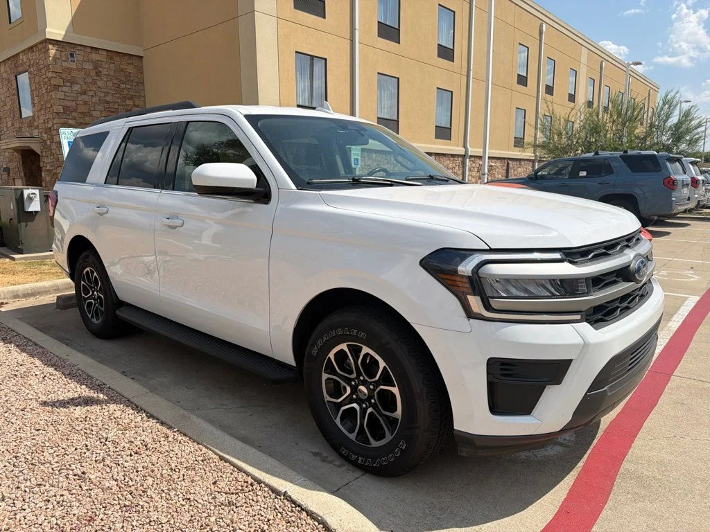 Used 2024 White Ford XLT image 1