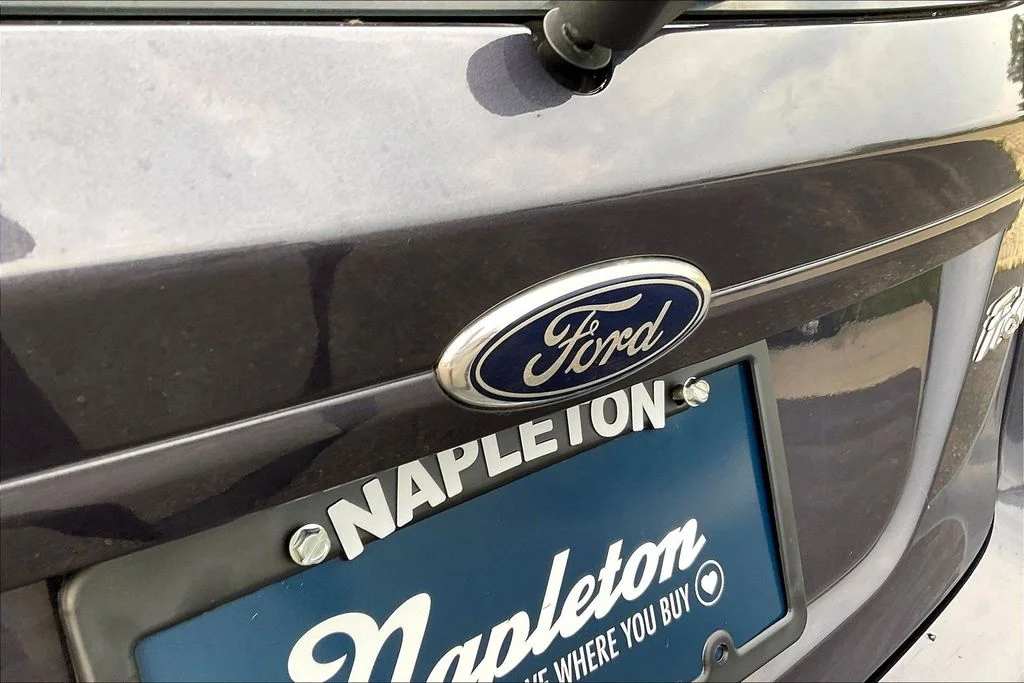 Used 2013 Purple Ford S image 25