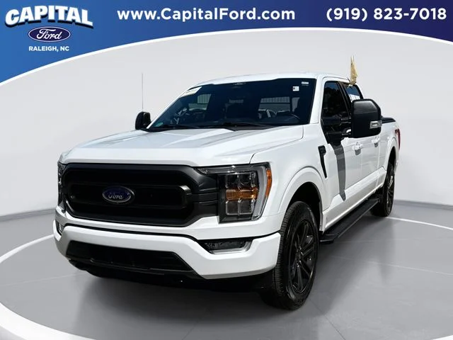 Used 2022 White Ford XLT image 1