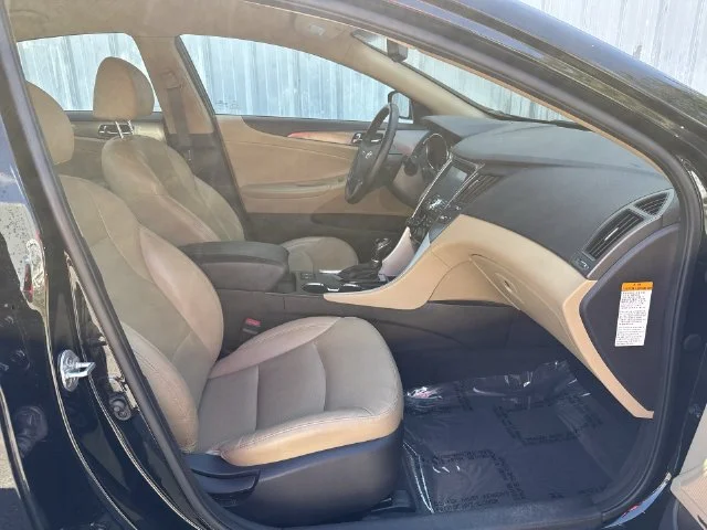 Used 2013 Black Hyundai Limited image 10