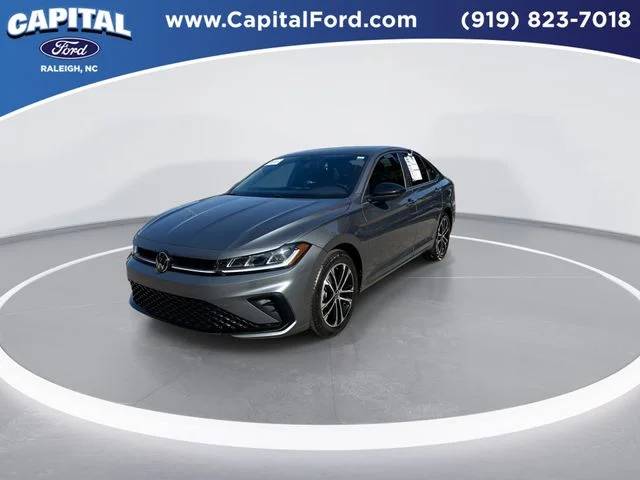 Used 2025 Gray Volkswagen 1.5T Sport image 4