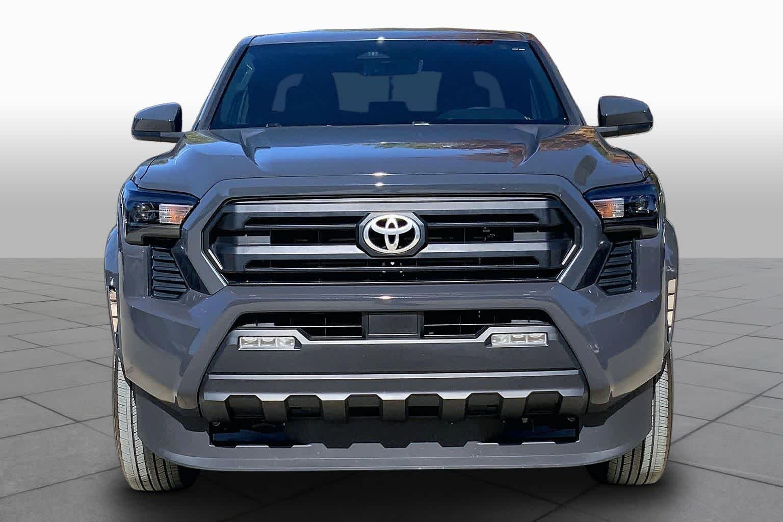 Used 2025 Underground Toyota SR5 image 4