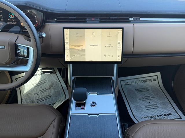 New 2026 Santorini Black Land Rover SE image 15