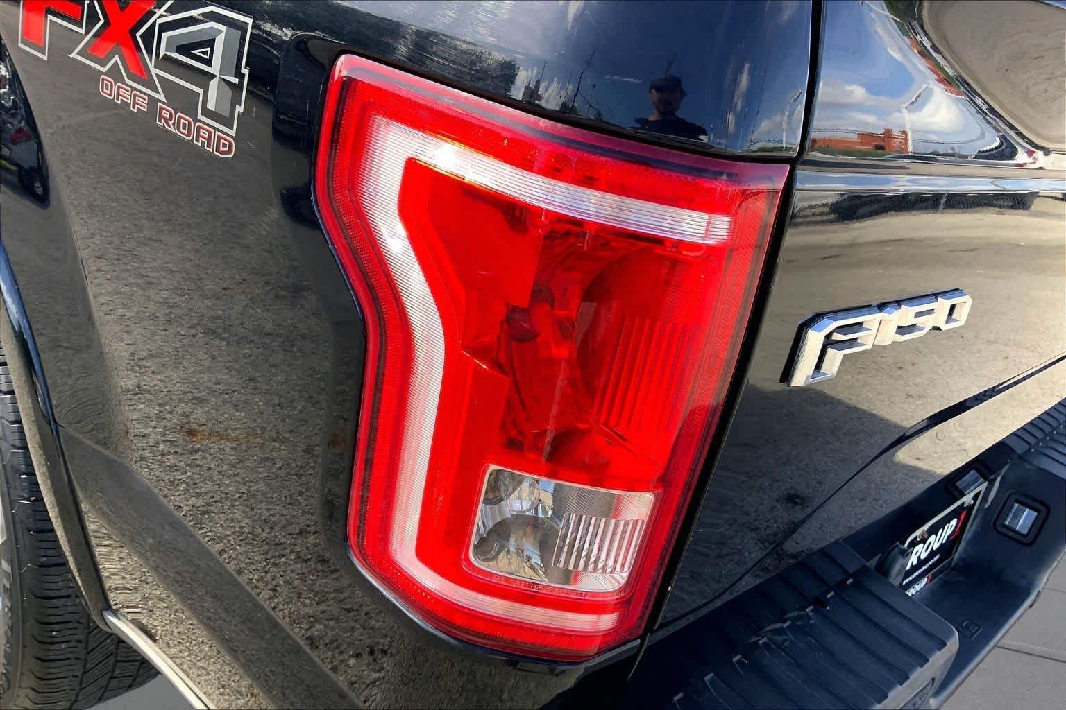 Used 2017 Shadow Black Ford XLT image 27