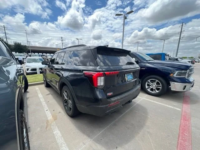 Used 2025 Black Ford ST-Line image 5