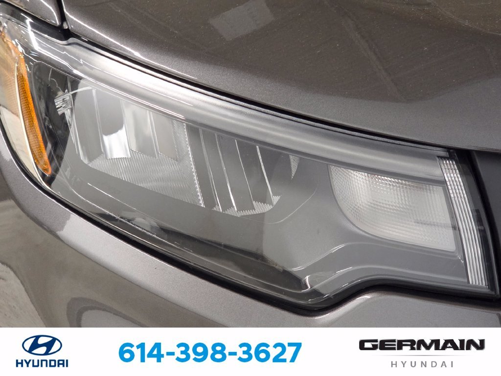 Used 2023 Gray Jeep Latitude image 15