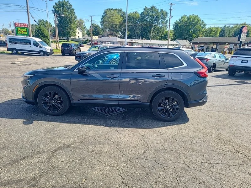 Used 2025  Honda Sport Touring image 3