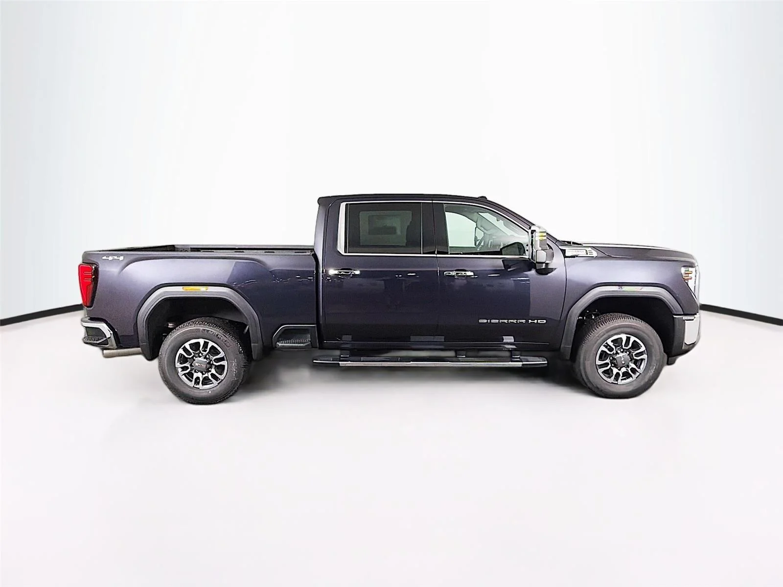 2026 GMC Sierra 2500HD SLT - Photo 8
