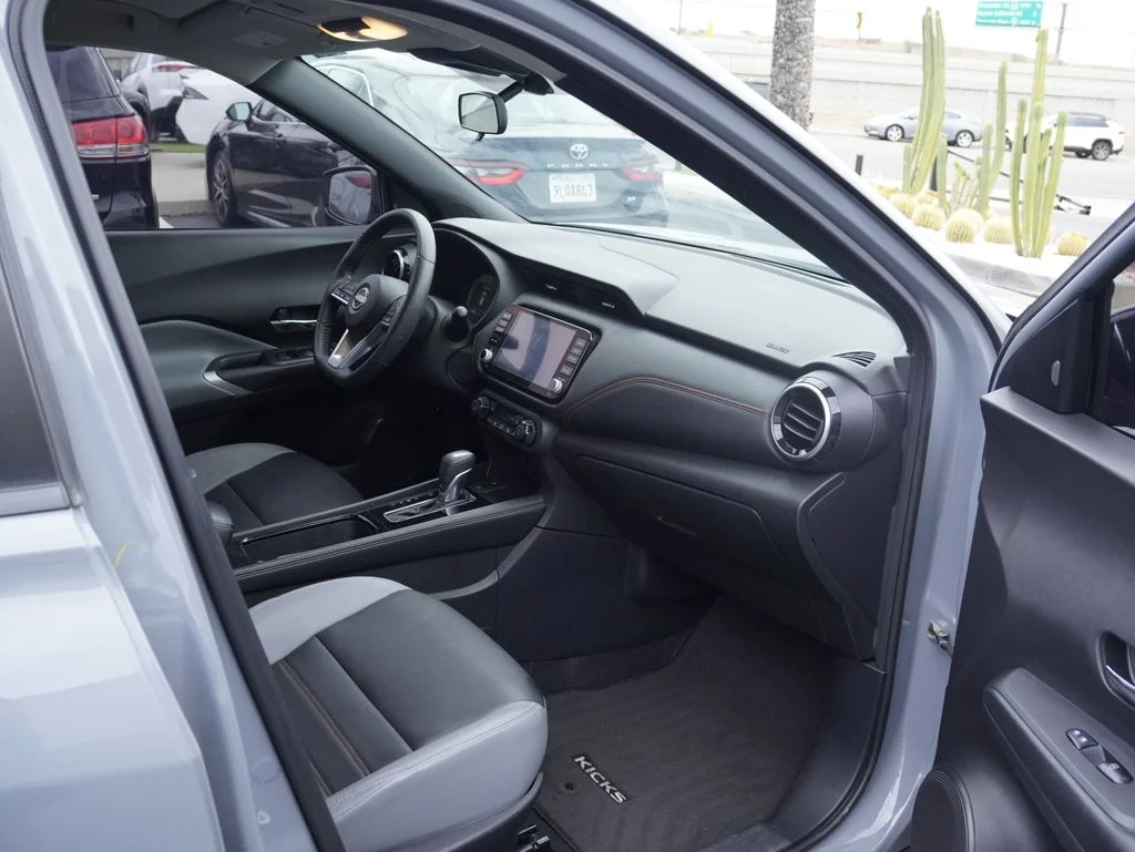 Used 2023 Gray Nissan SR image 22