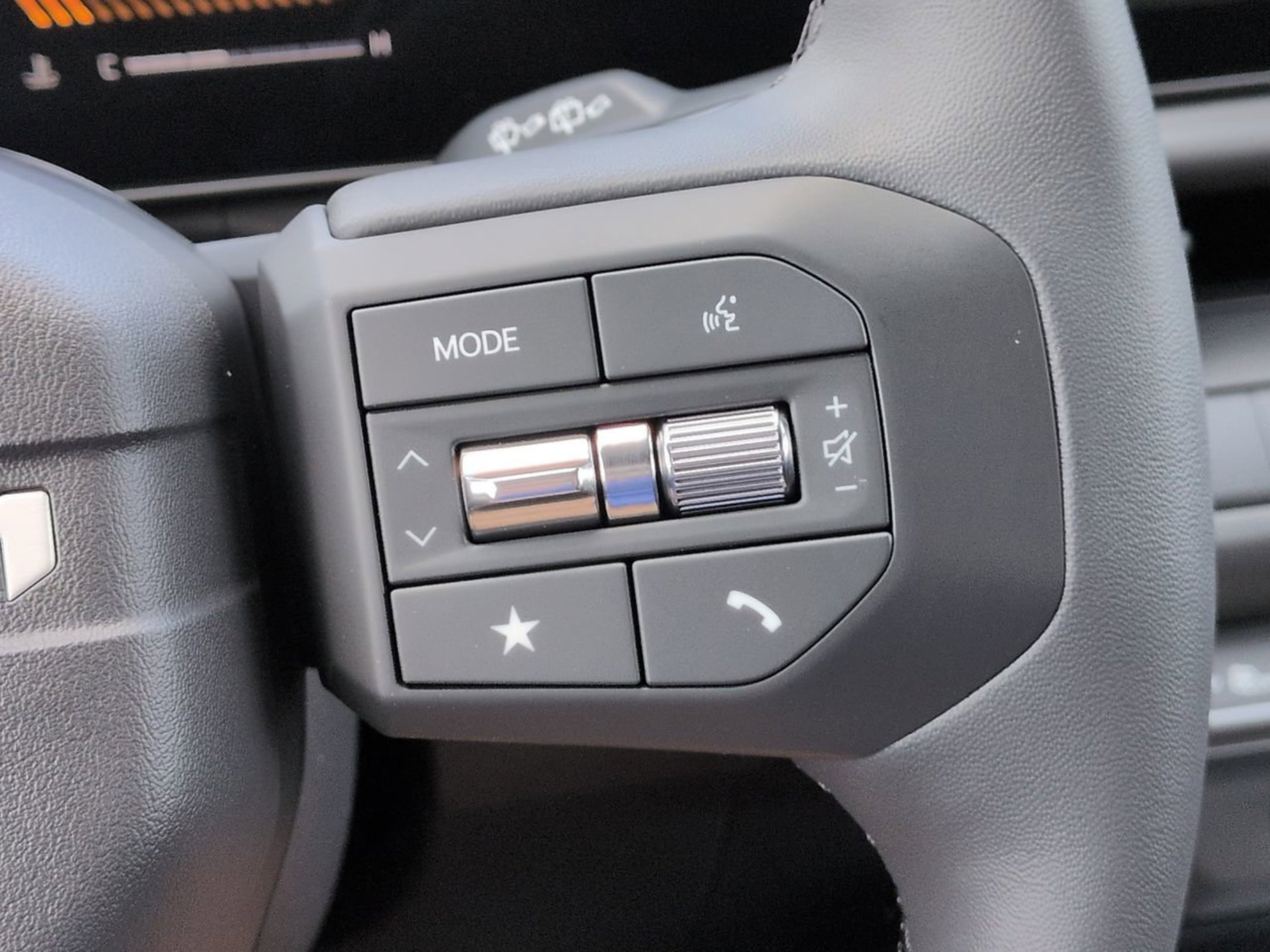 New 2027 Terrain Brown Kia X-Line S image 31