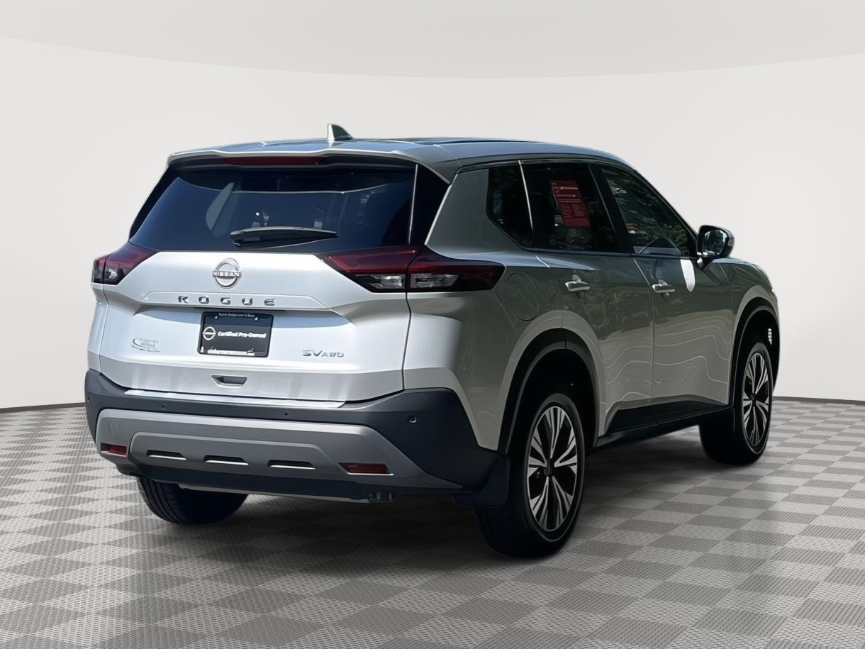 Used 2023 Brilliant Silver Metallic Nissan SV image 5