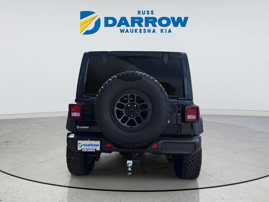 Used 2023 Black Jeep High Tide image 4