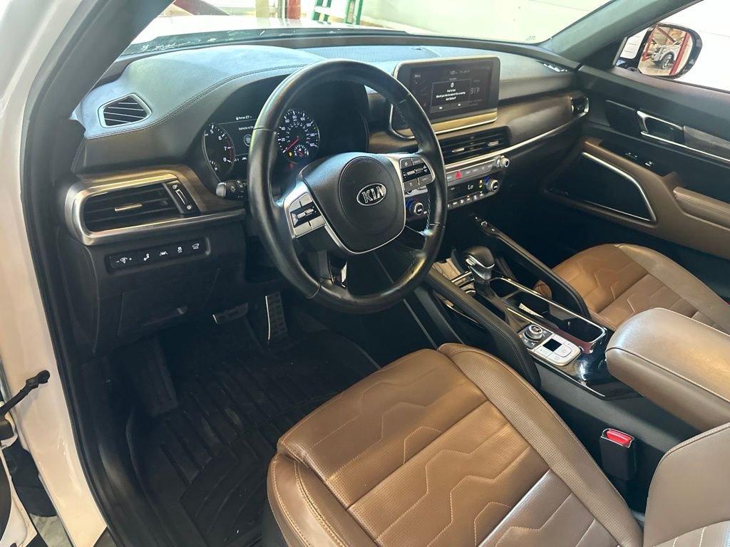 Used 2021 White Kia SX image 8