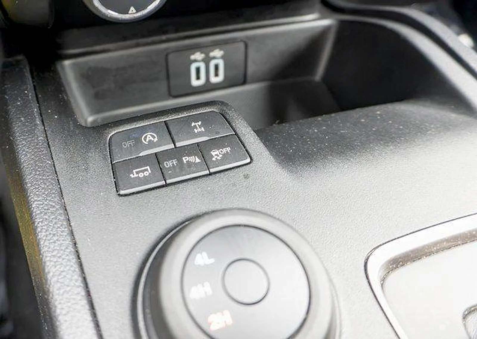 Used 2019 Burnt Orange Ford XL image 26