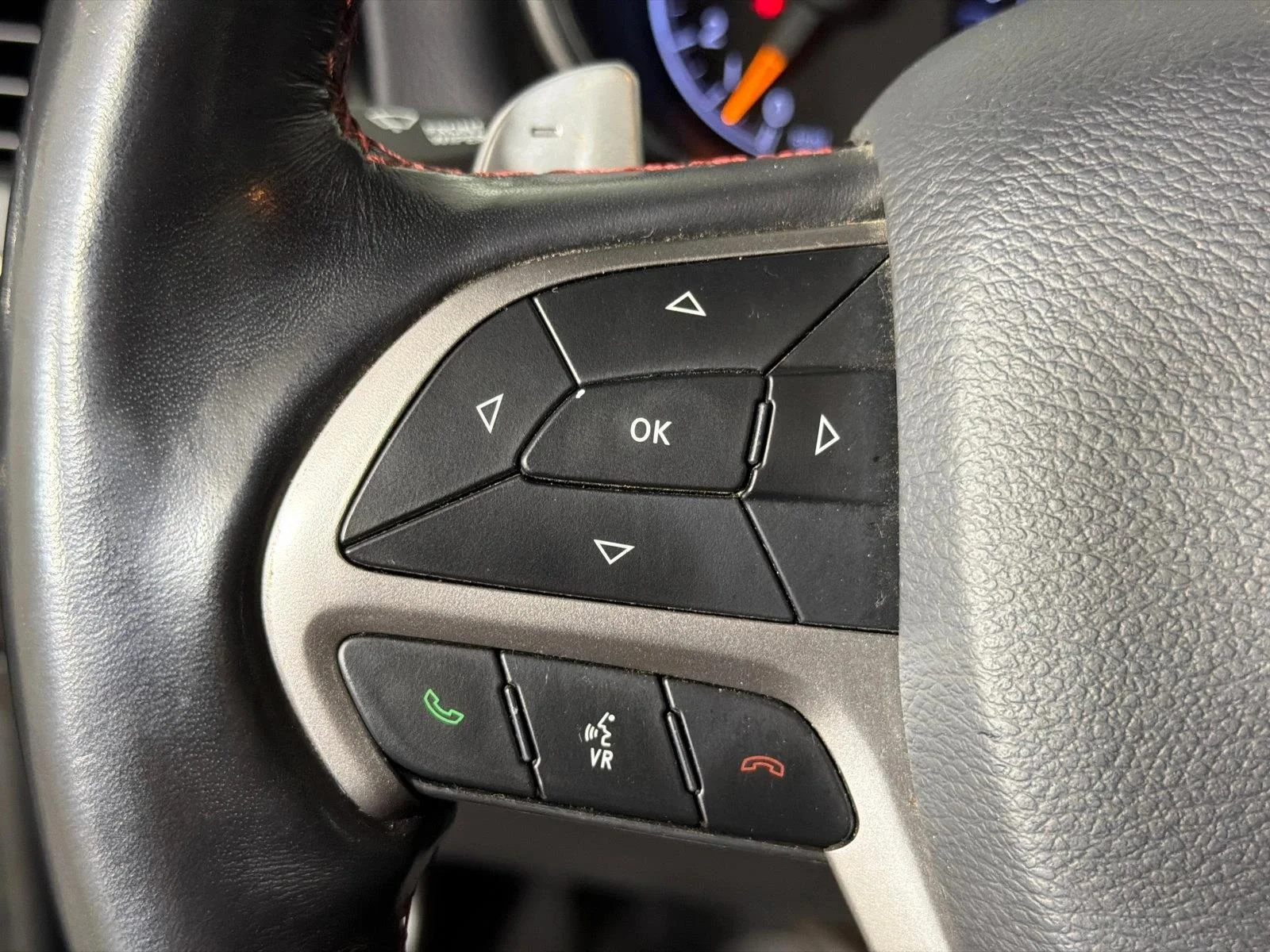 Used 2020 Gray Jeep Trailhawk image 27