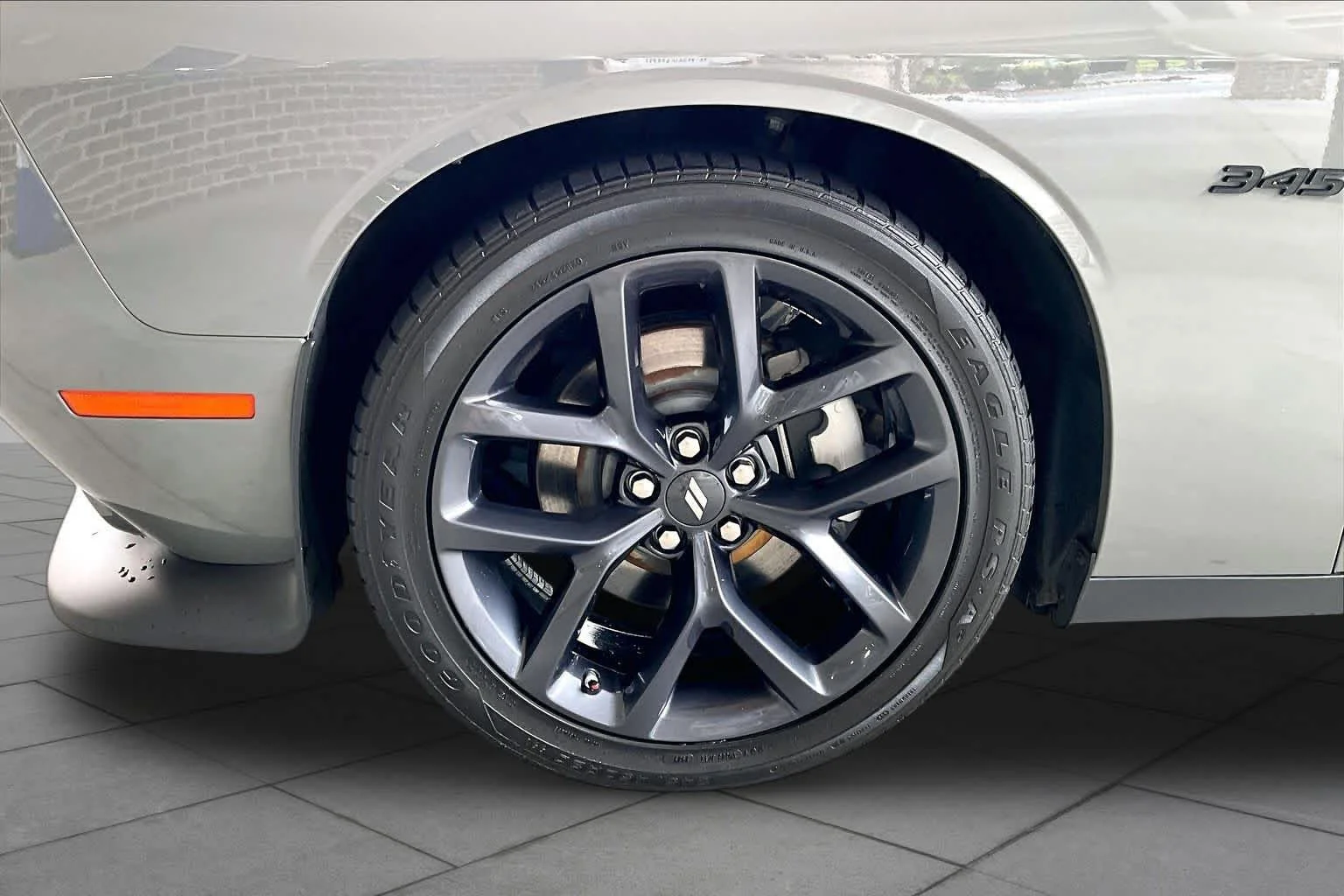 Used 2023 Destroyer Gray Clearcoat Dodge R/T image 18