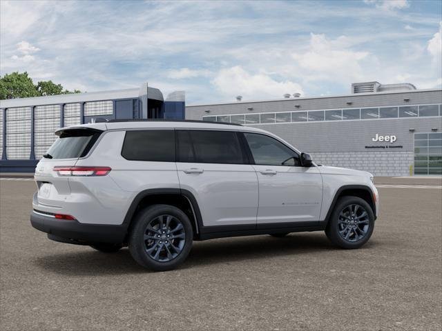 New 2026 Bright White Clear-Coat Exterior Paint Jeep  image 2