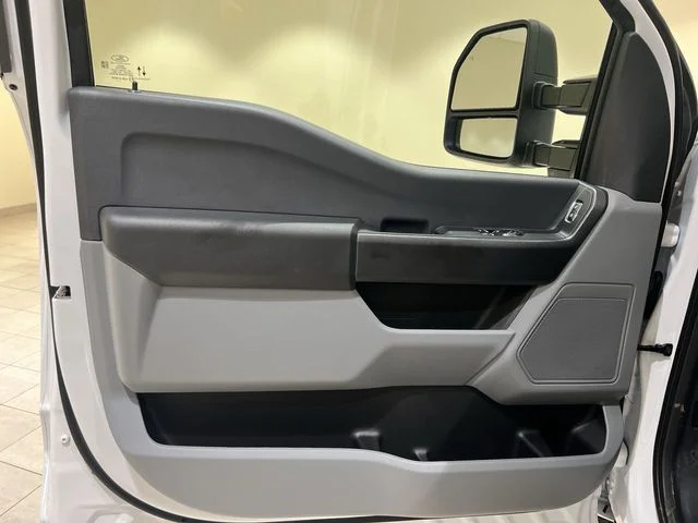 New 2026 Oxford White Ford F-250® XL image 17