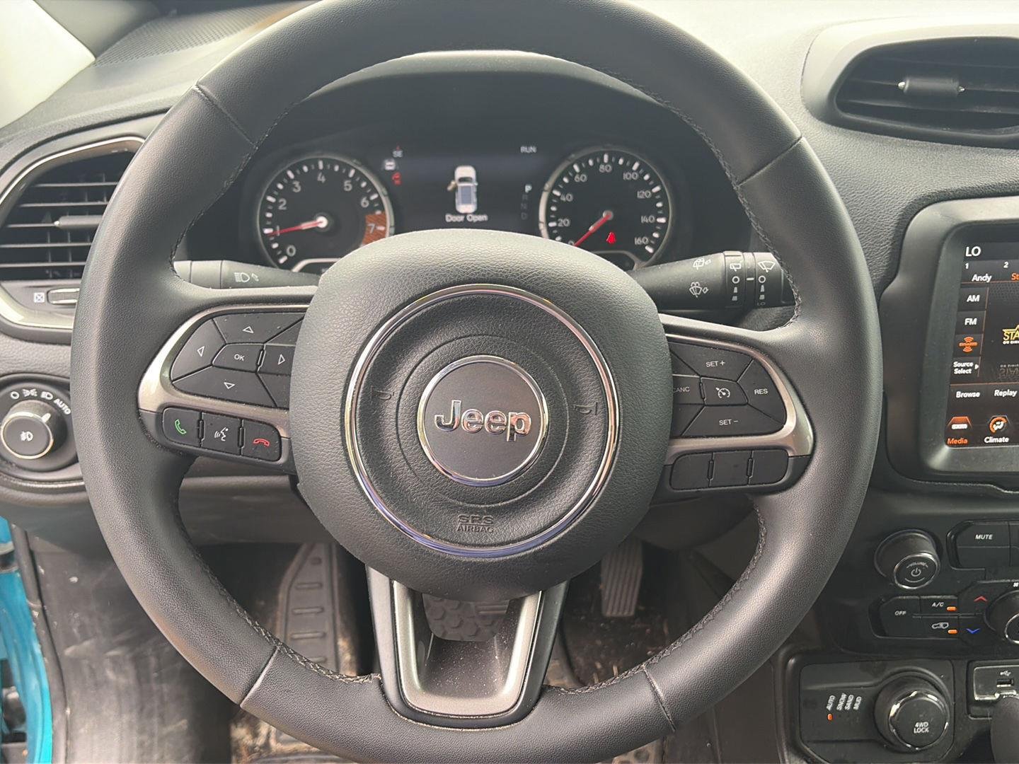 Used 2022 Bikini Metallic Clearcoat Jeep Latitude image 6