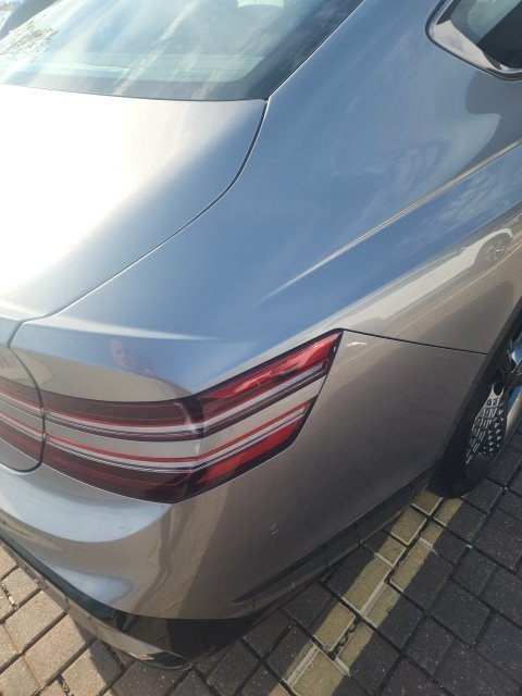 Used 2025 Silver Genesis 3.5T image 12
