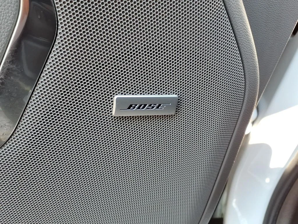 Certified Used 2022 White Chevrolet Z71 image 17