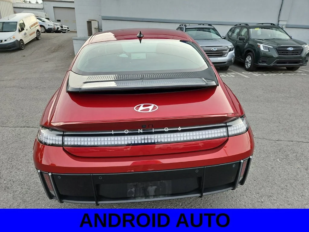 Used 2023 Red Hyundai SEL image 13