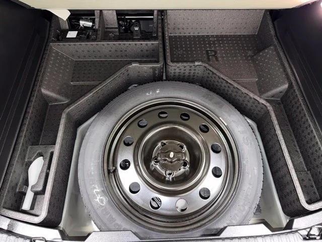 Used 2024 Carbonized Gray Metallic Ford SEL image 32