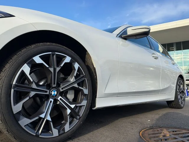 Used 2025 Alpine White BMW 330i xDrive image 10