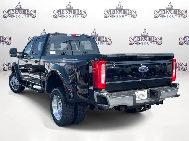 New 2026 Black Ford XL image 4