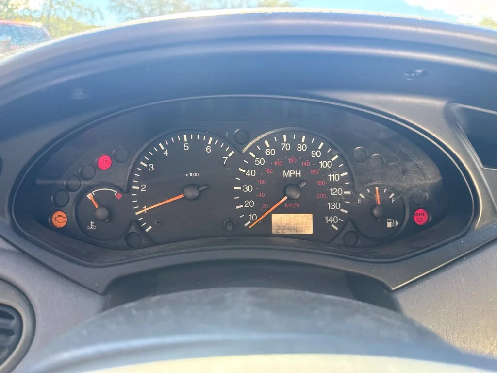 Used 2004  Ford ZX3 image 7