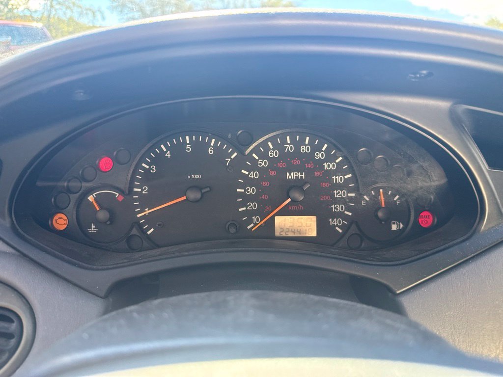 Used 2004  Ford ZX3 image 7