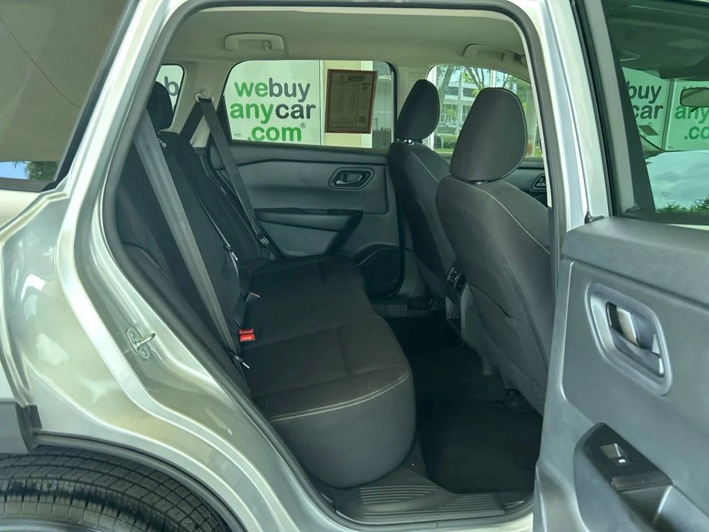 Used 2024 Silver Nissan S image 25