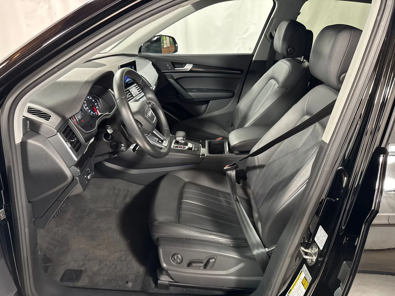 Used 2019 Brilliant Black Audi 2.0T Premium quattro image 3