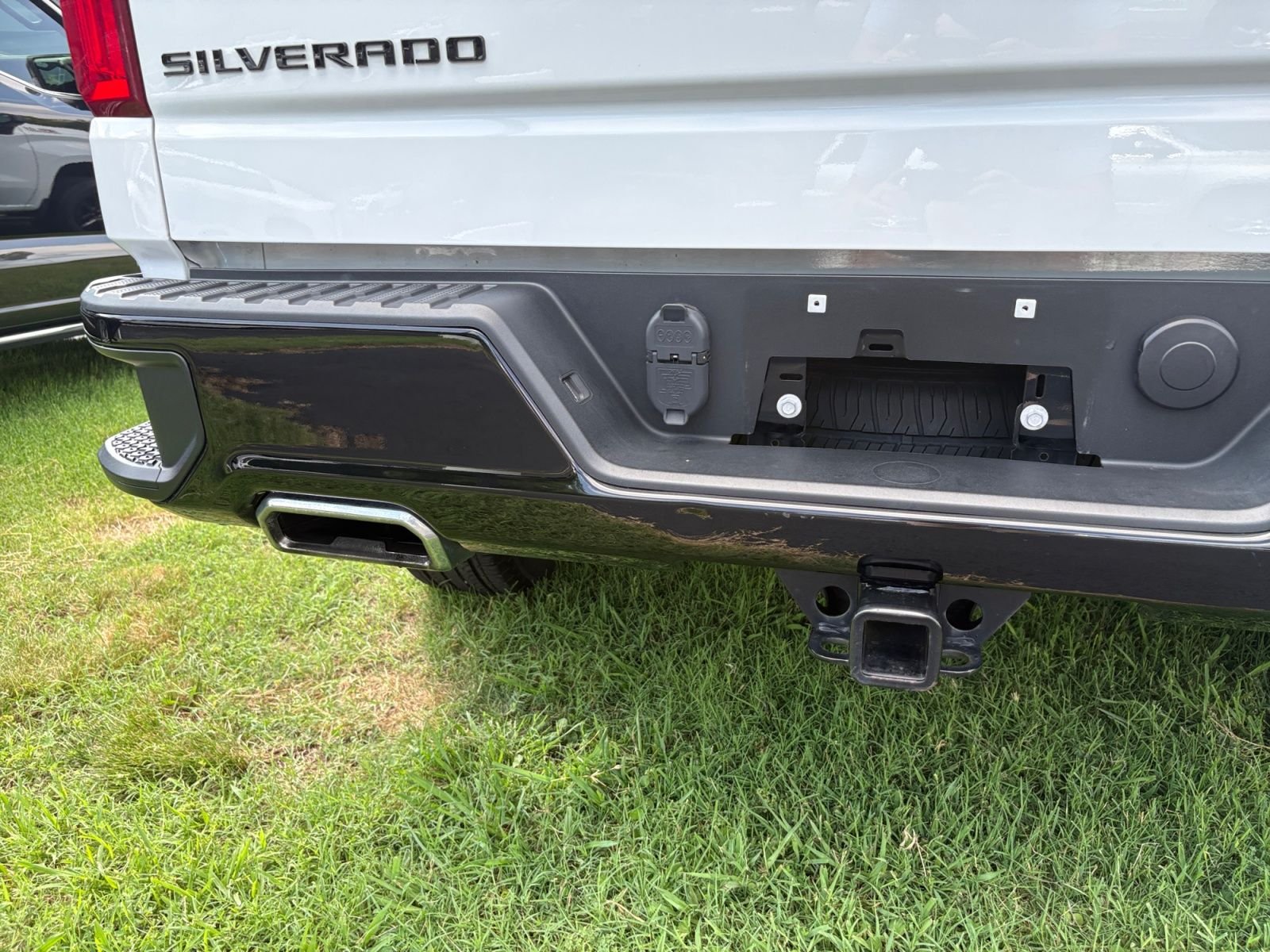 Used 2021 White Chevrolet Custom Trail Boss image 20