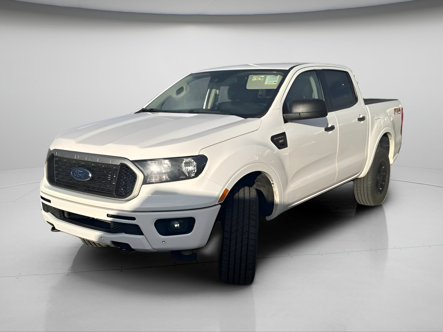 Certified Used 2019 Oxford White Ford XLT image 14