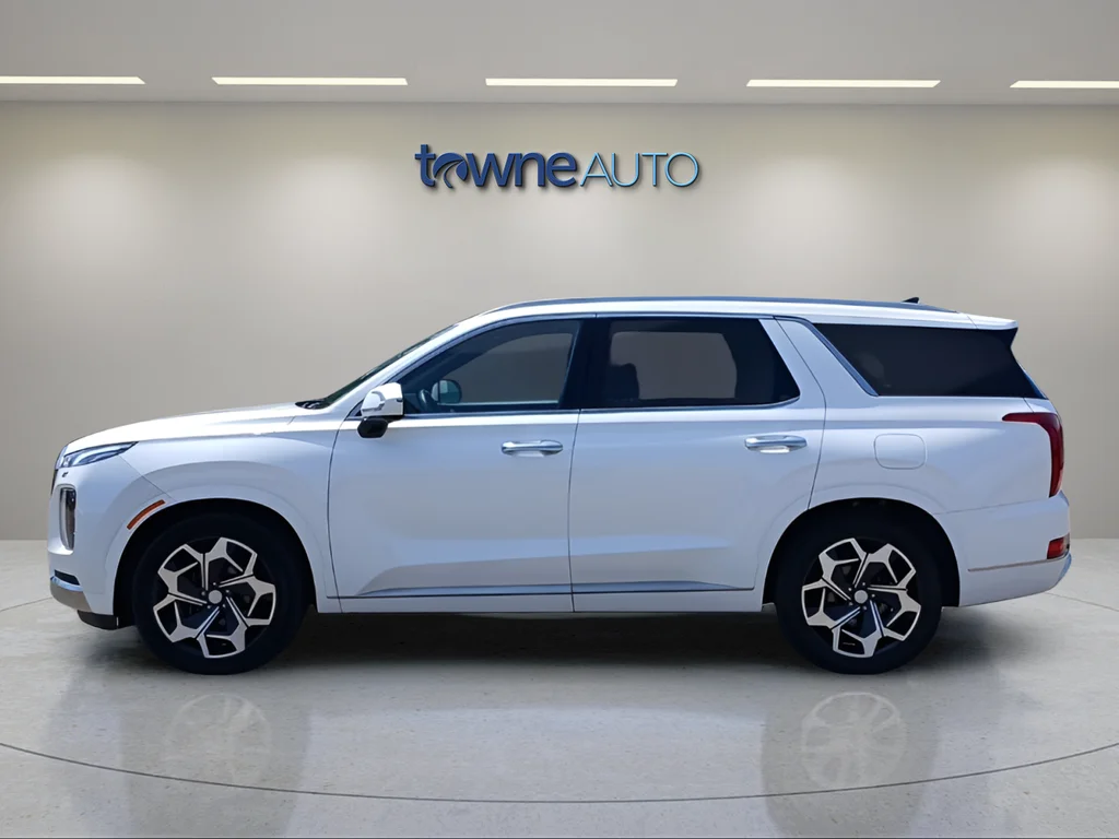 Used 2022 White Hyundai Calligraphy image 2