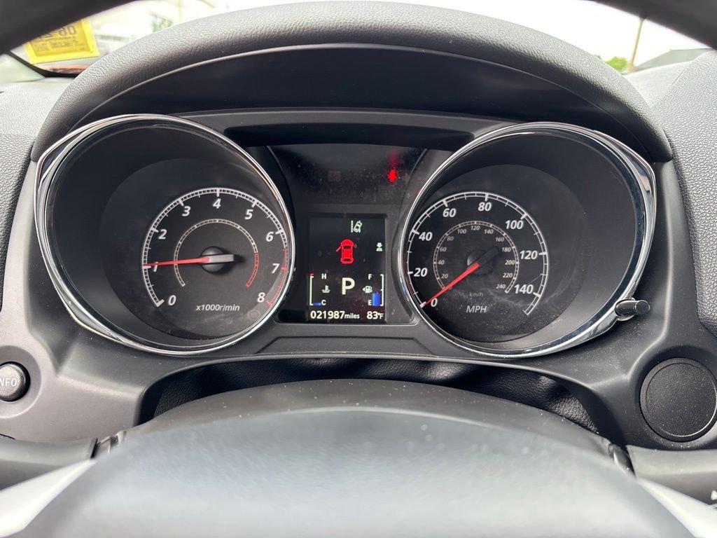 Used 2024  Mitsubishi 2.0 ES image 21