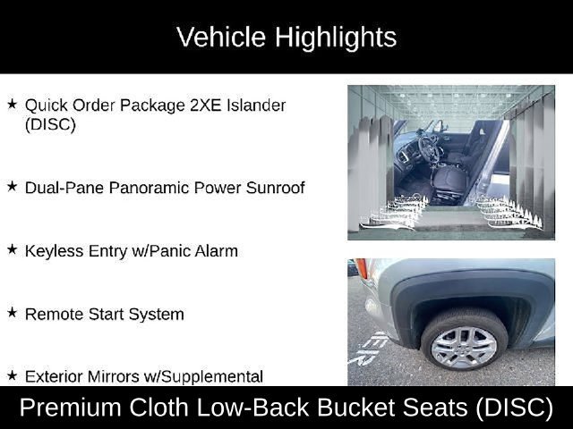 Used 2021 Silver Jeep Latitude image 11