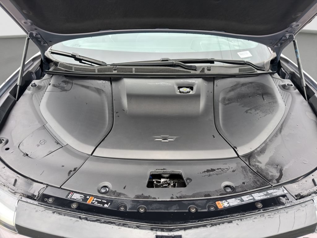 Used 2024 Galaxy Gray Metallic Chevrolet LT image 21