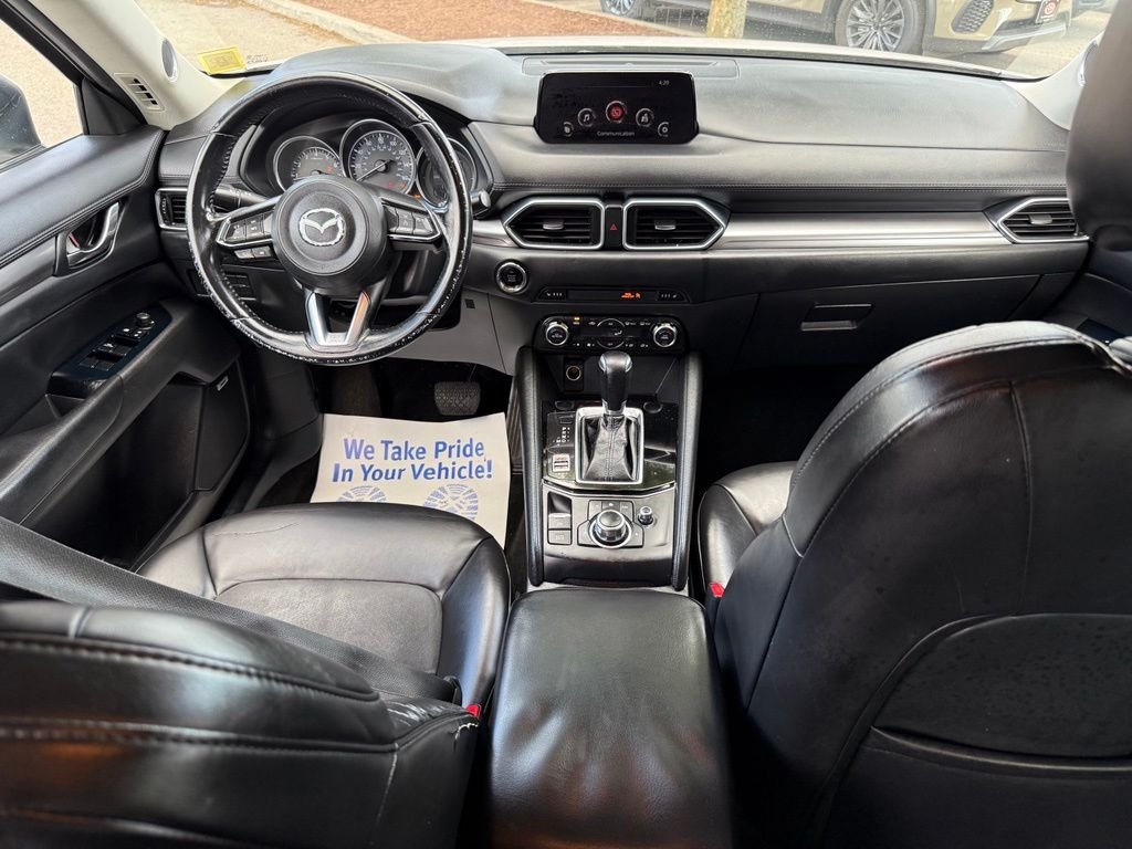 Used 2017 White Mazda Touring image 25