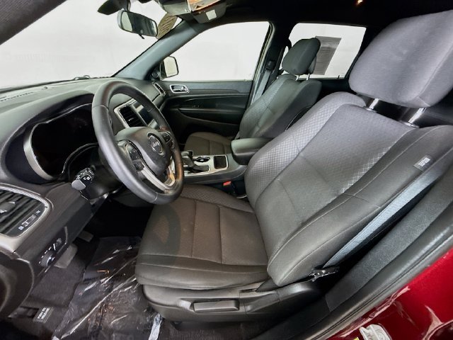 Used 2018 Red Jeep Laredo image 19