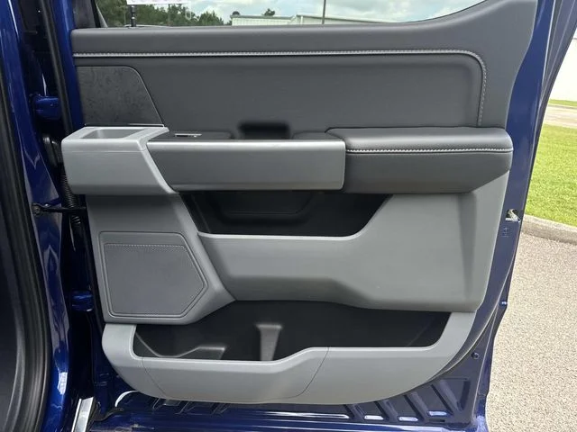 New 2026 Blue Ford XLT image 23