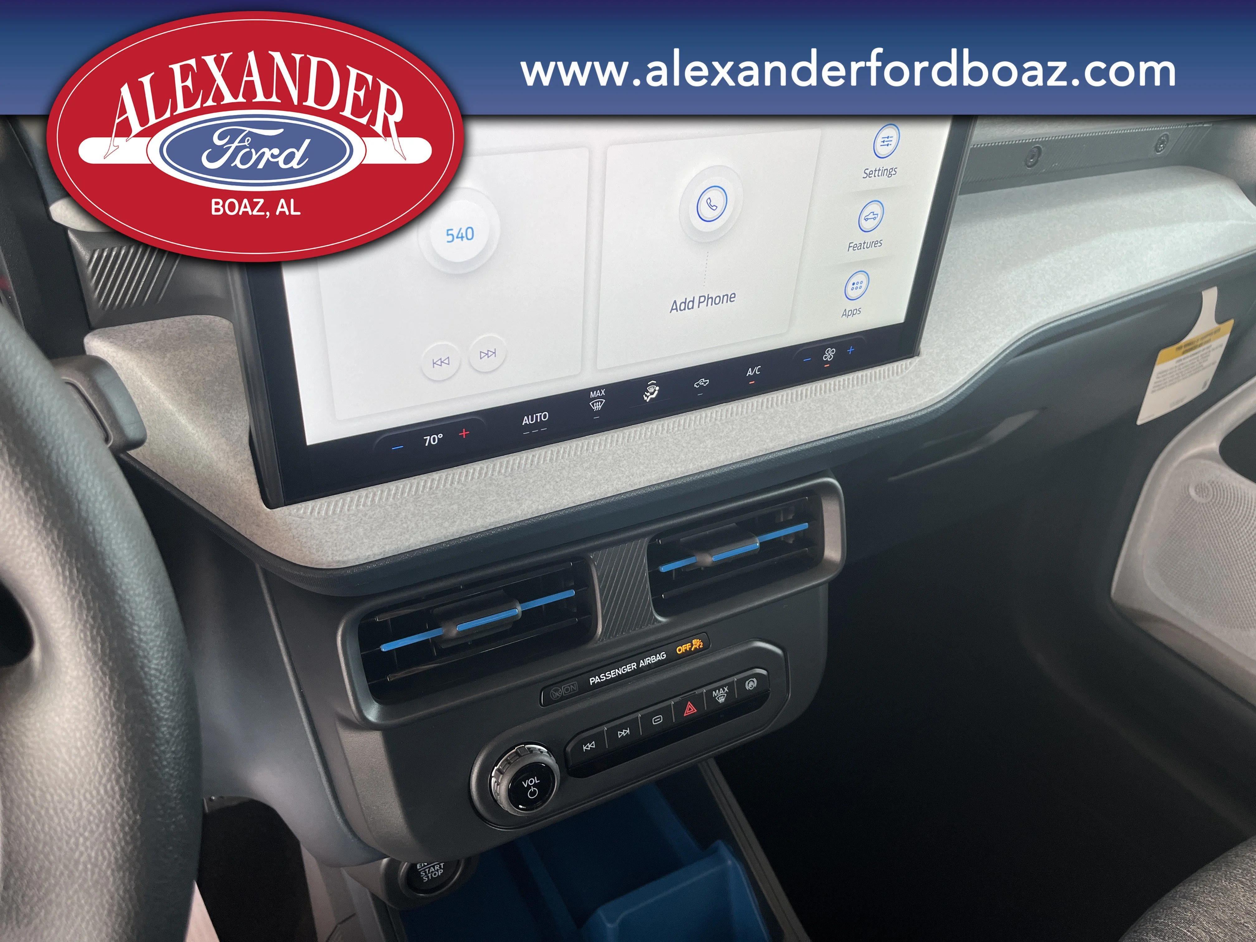 New 2026 Oxford White Ford XLT image 22