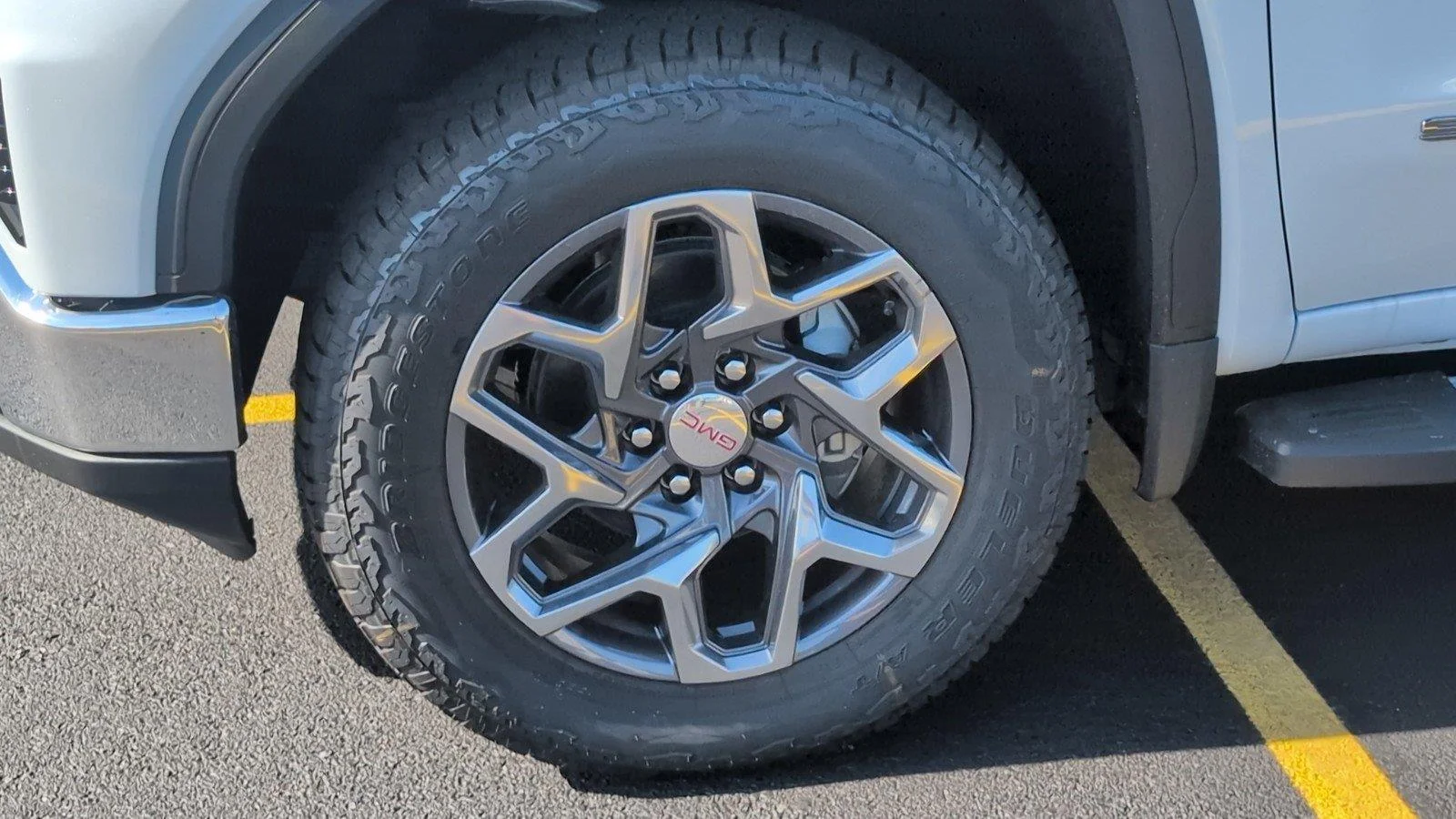 New 2026 Glacier White Tricoat GMC SLT image 12