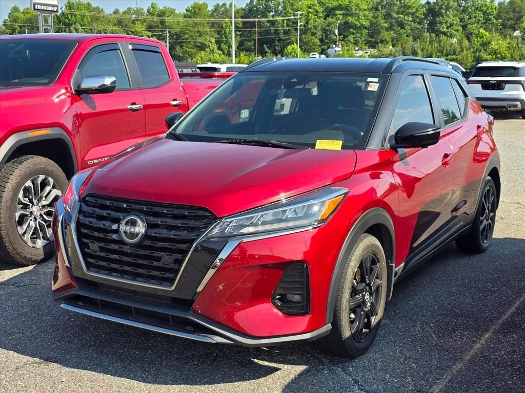 Used 2023 Red Nissan SR image 2