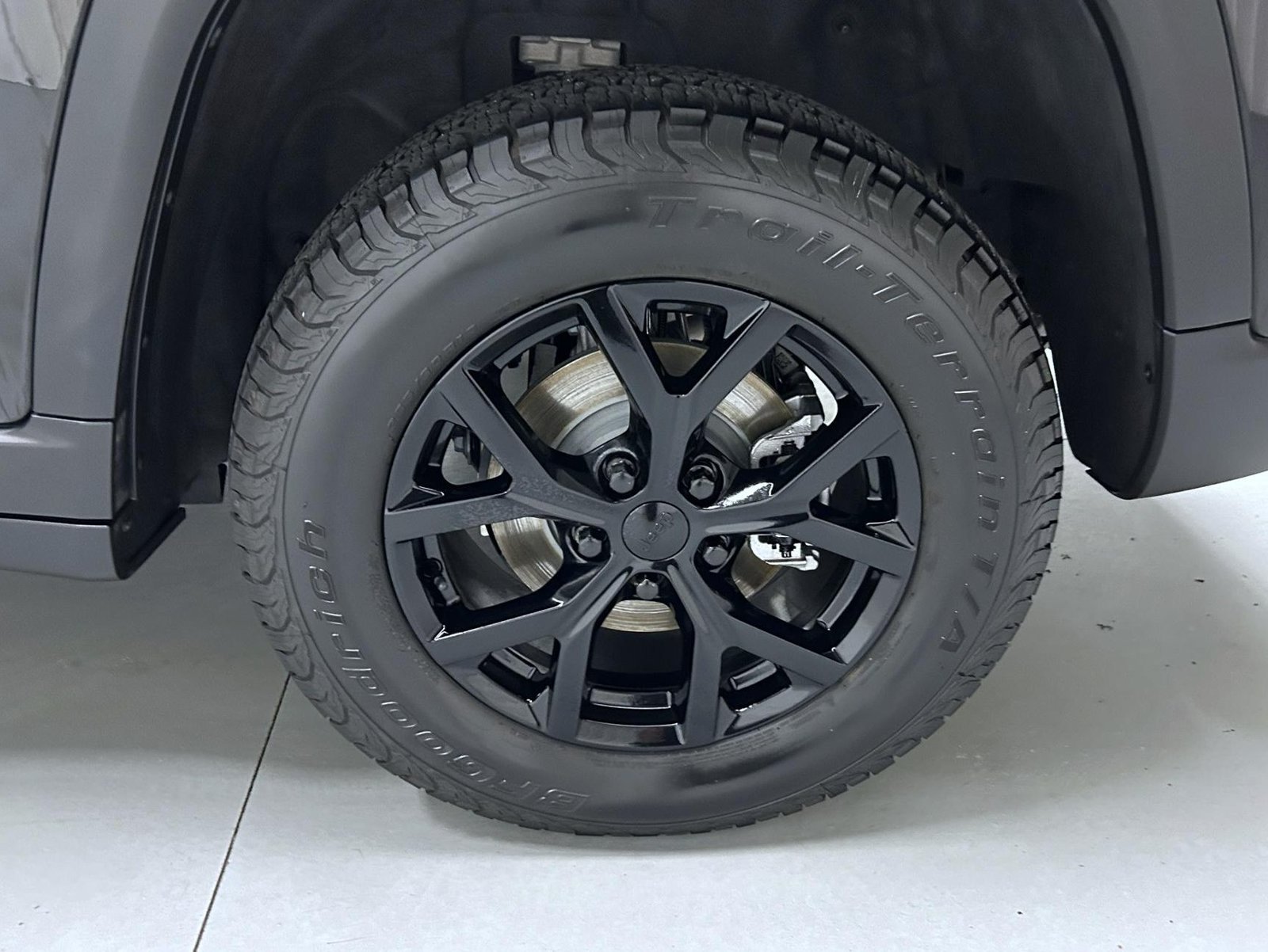 Used 2024 Black Jeep Altitude X image 22