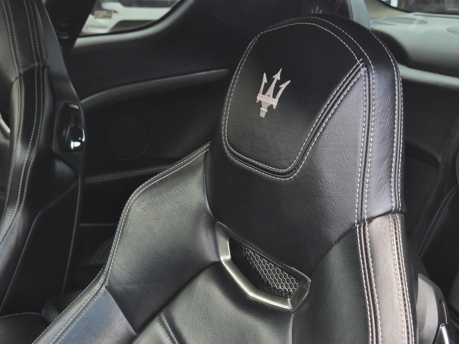 Used 2013 Bianco Fuji Special Matt Maserati MC Stradale image 34