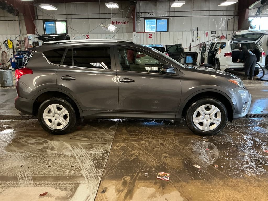 Used 2013 Gray Toyota LE image 6