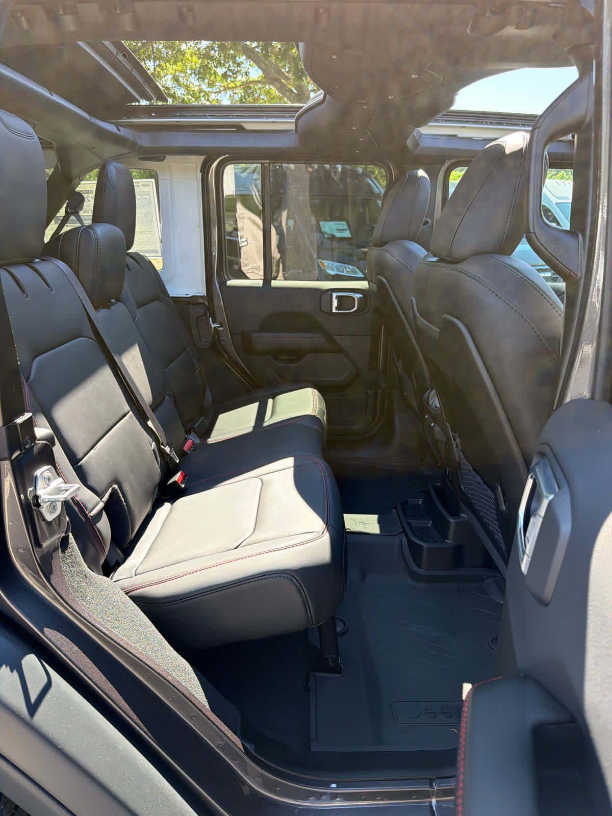 New 2026 Granite Crystal Metallic Clearcoat Jeep Rubicon image 23